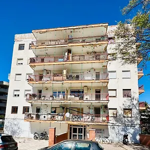 Book Avenida Salou